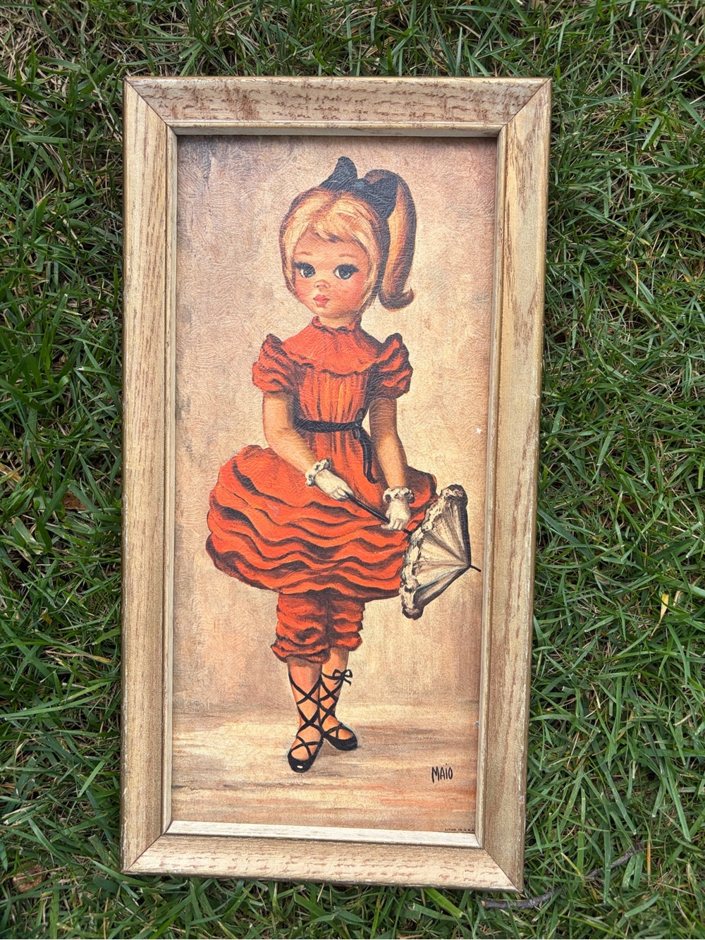 Vintage Maio big eye girl wall art